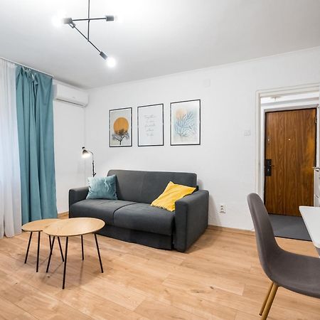 Ultracentral Cozy Apartment Bucarest Exterior foto