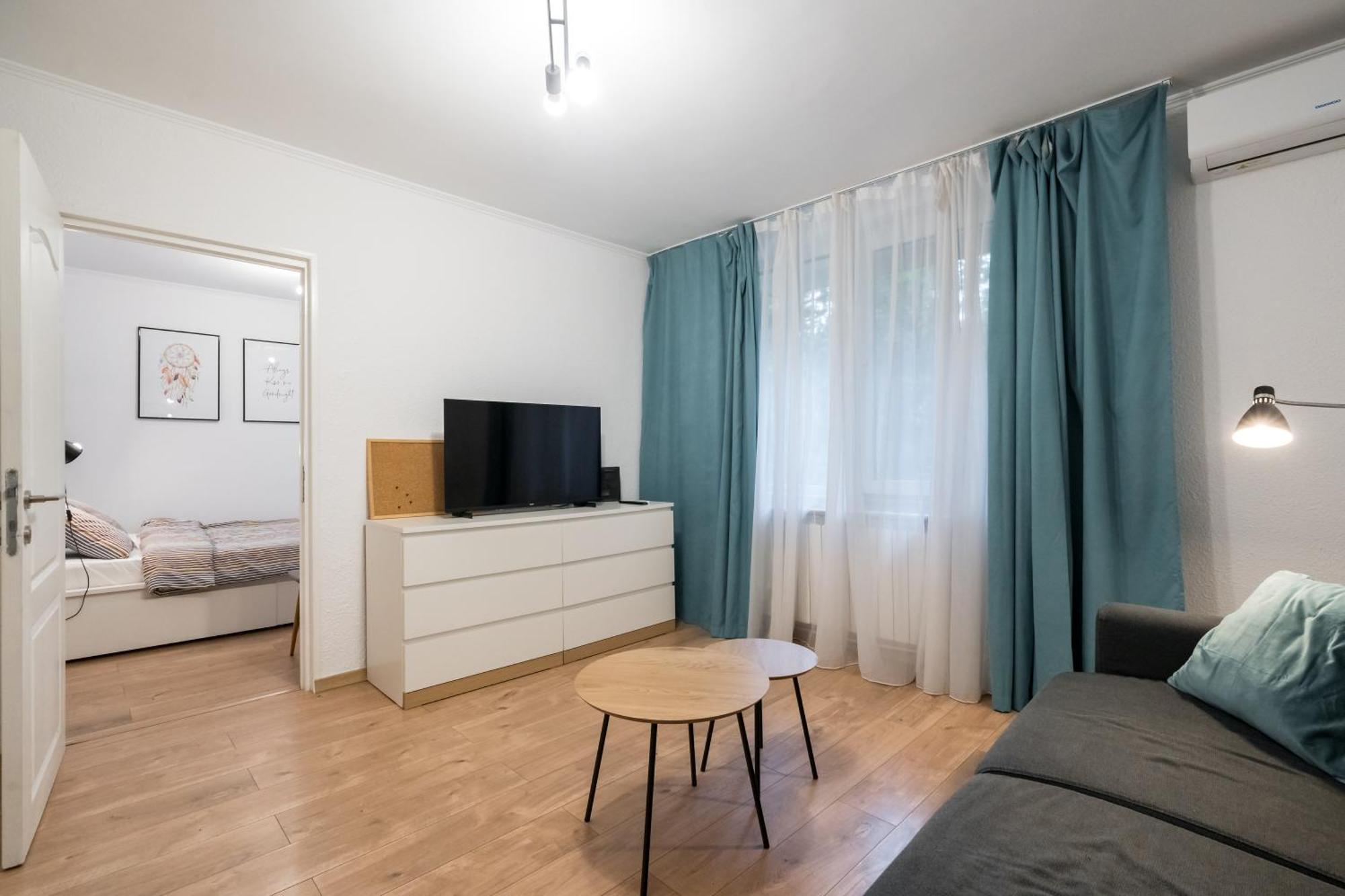 Ultracentral Cozy Apartment Bucarest Exterior foto